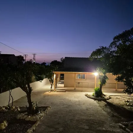 Casa Di Kontessa Hébergement de vacances Akharavi